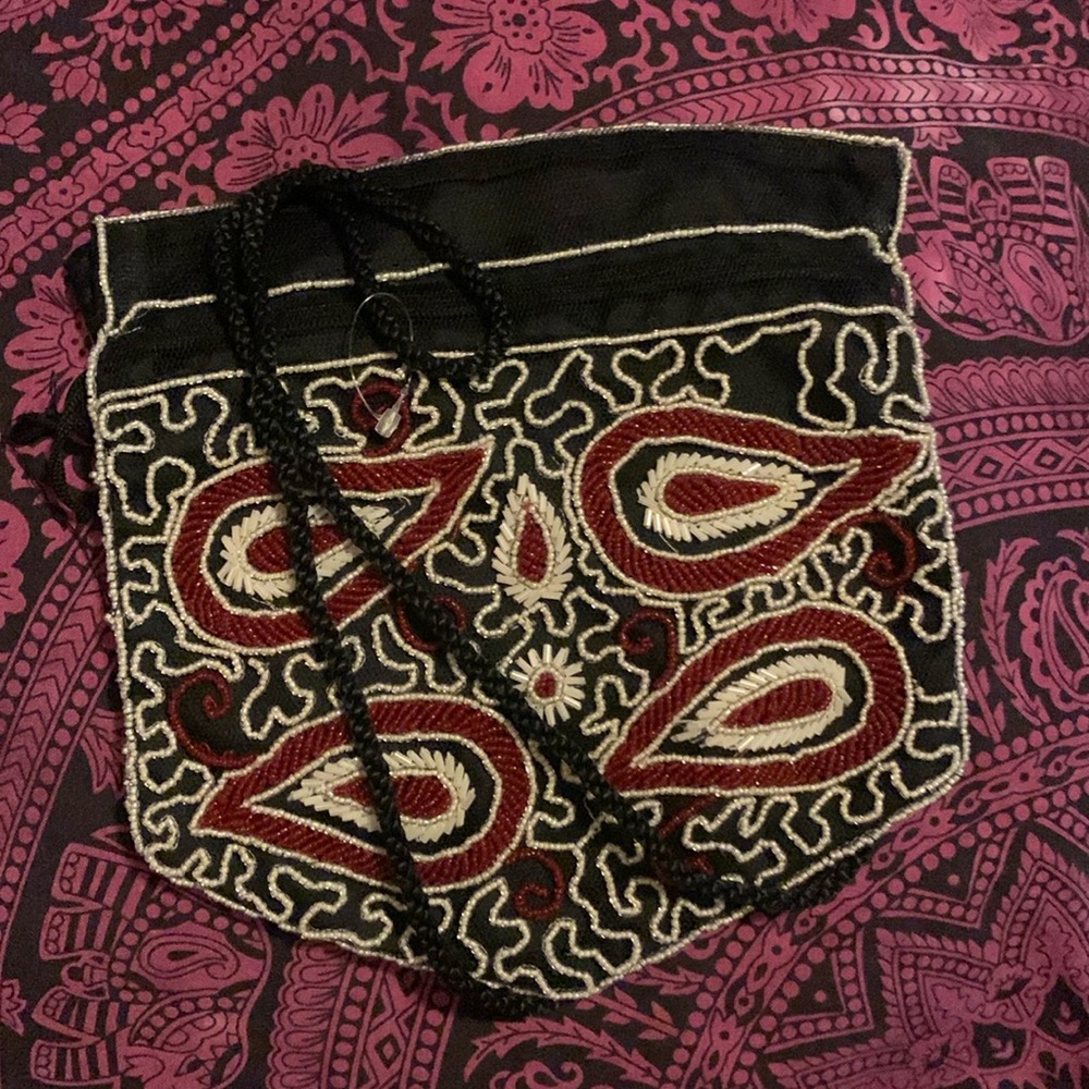Bugle beaded sholder purse